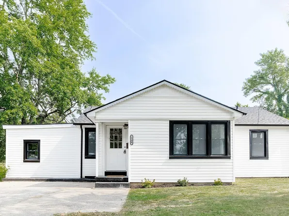 1308 Sycamore St, Murray, KY 42071