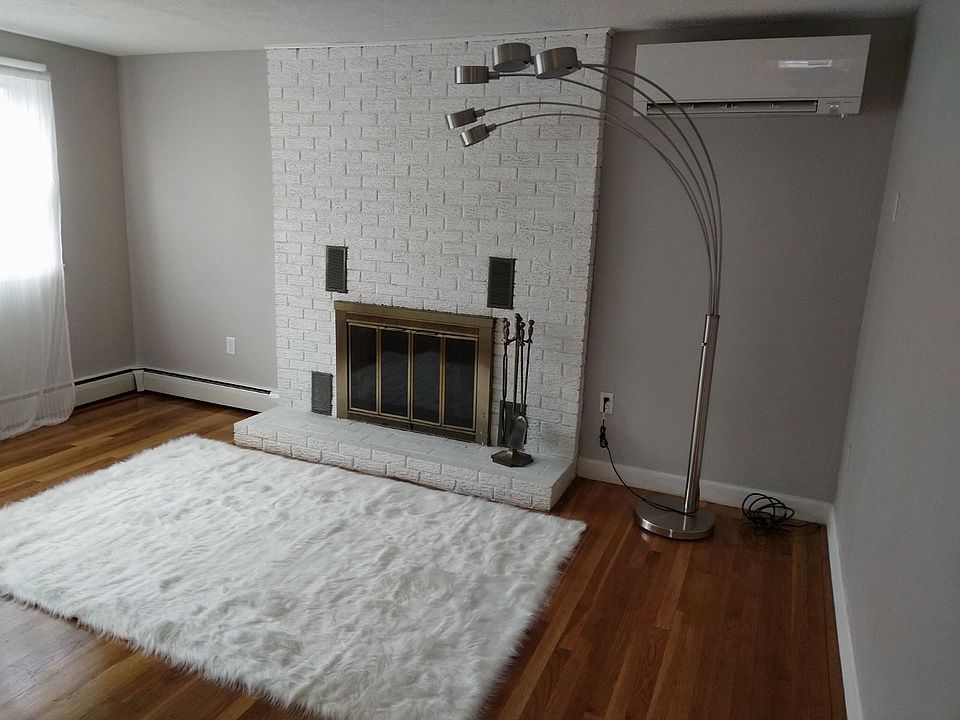 2nd image of 106 Pine Hill Cir