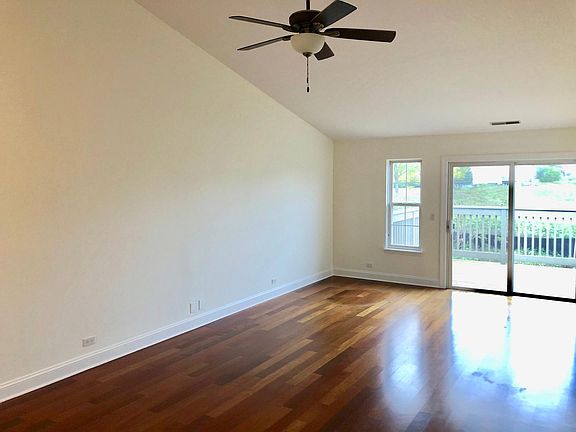 5th image of 835 Blue Spruce Ct