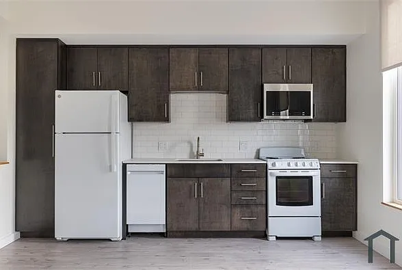 31 Tufts St #101 — Photo 10