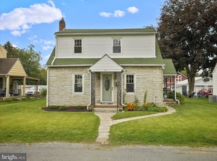 18 Barnett Ave, Waynesboro, PA 17268