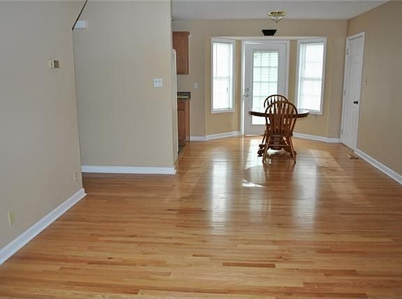 2nd image of 2649 Cummings Cir