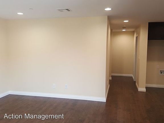 4th image of 645 E 78th St