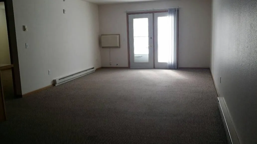 2 bed, 950 sqft, $1,225 — Photo 3