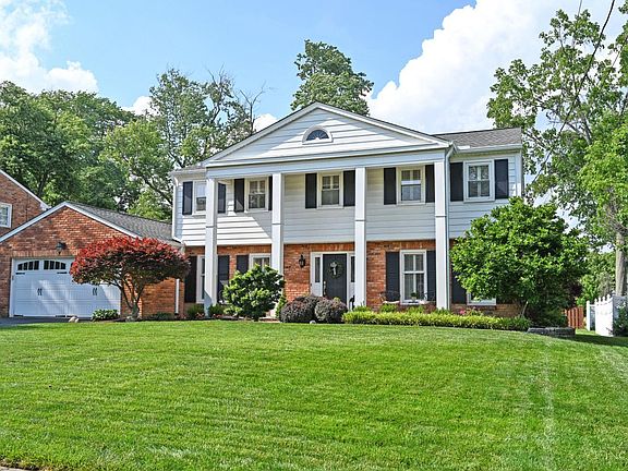 3rd image of 6453 Oldbarn Ct