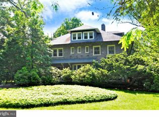 8135 Cedar Rd, Elkins Park, PA 19027