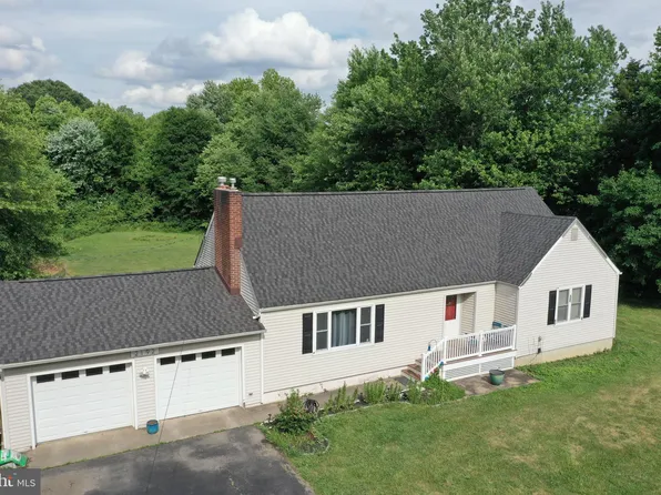 2192 Hedding Rd, Columbus, NJ 08022