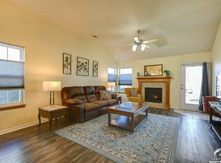 2360 Surrey Dr, Lawrence, KS 66046