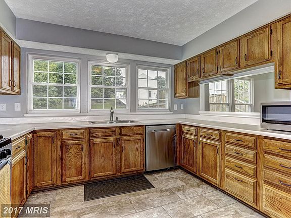 5th image of 15151 Red Cedar Dr