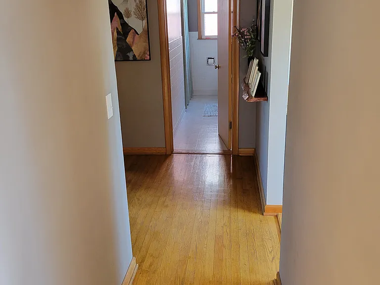 2009 Laurel Ave — Photo 8