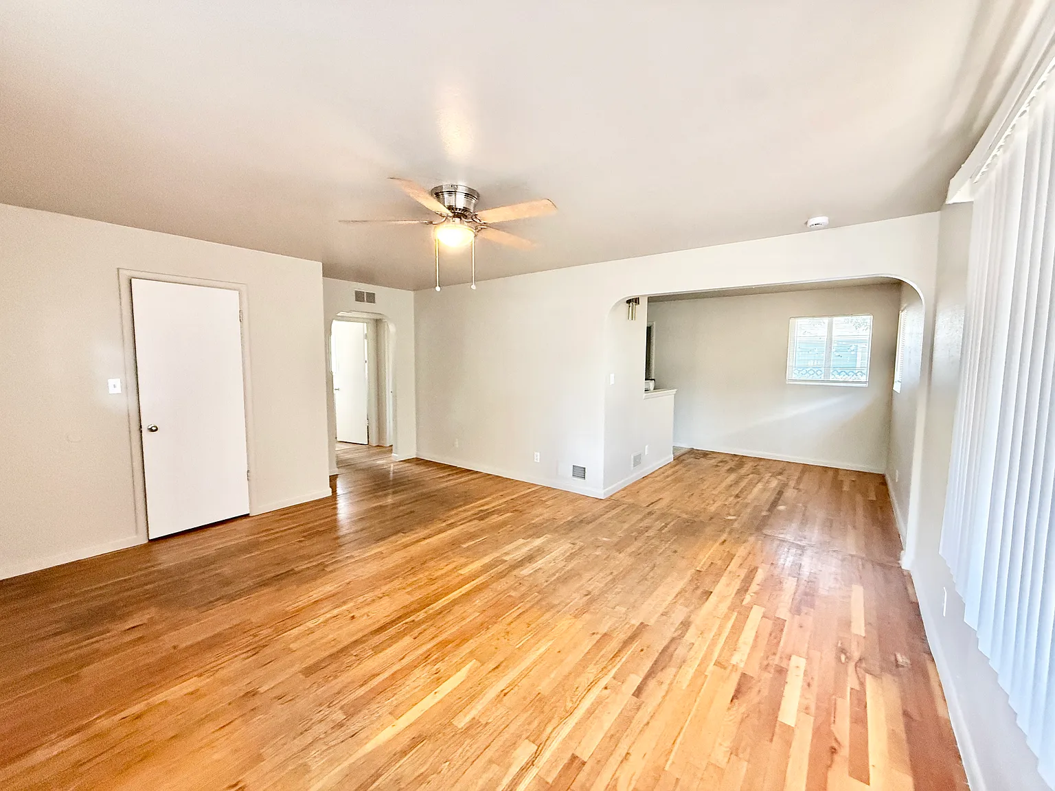3 bed, $1,995 — Photo 2