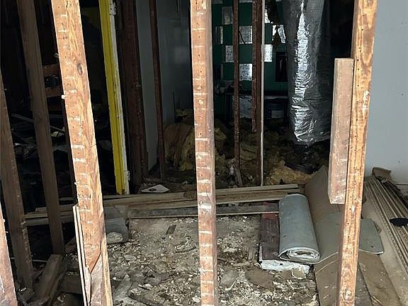 5th image of 1708 Homa Ave