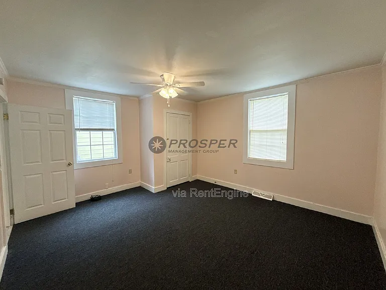 204 Fishburne St — Photo 11