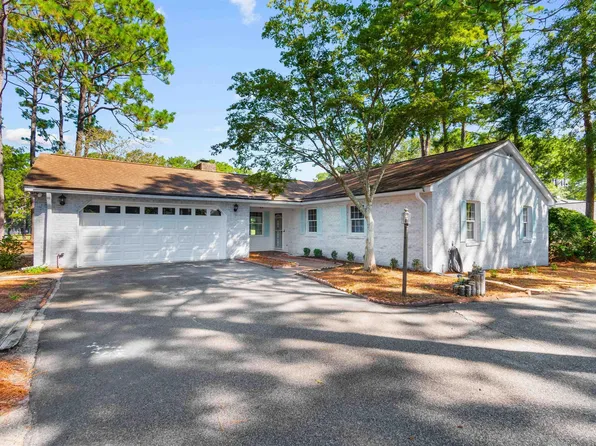 108 Birdfield Ln., Pawleys Island, SC 29585