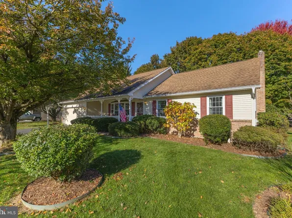 2283 Bristol Ave, State College, PA 16801