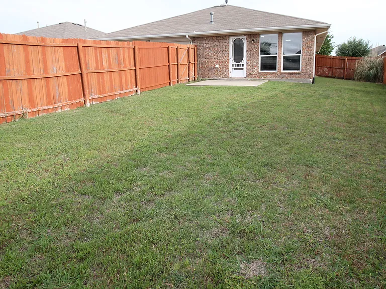 4188 Cherry Ridge Dr — Photo 18