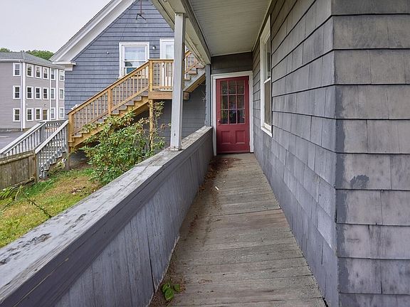 4th image of 89 Mill St