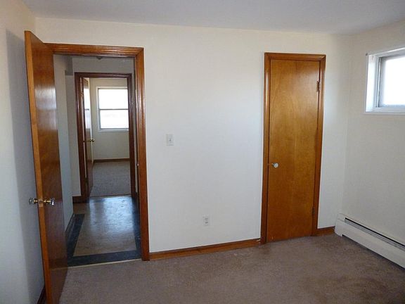4th image of 3420 Genesee St APT B3