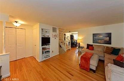 5th image of 307 James St