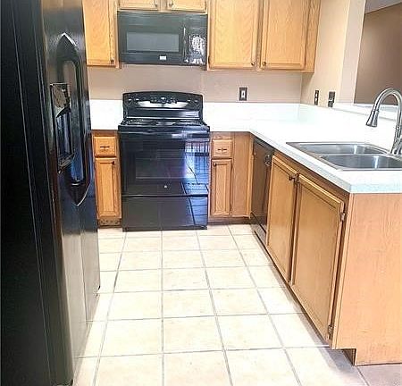 2nd image of 1575 W Warm Springs Rd Unit 3412