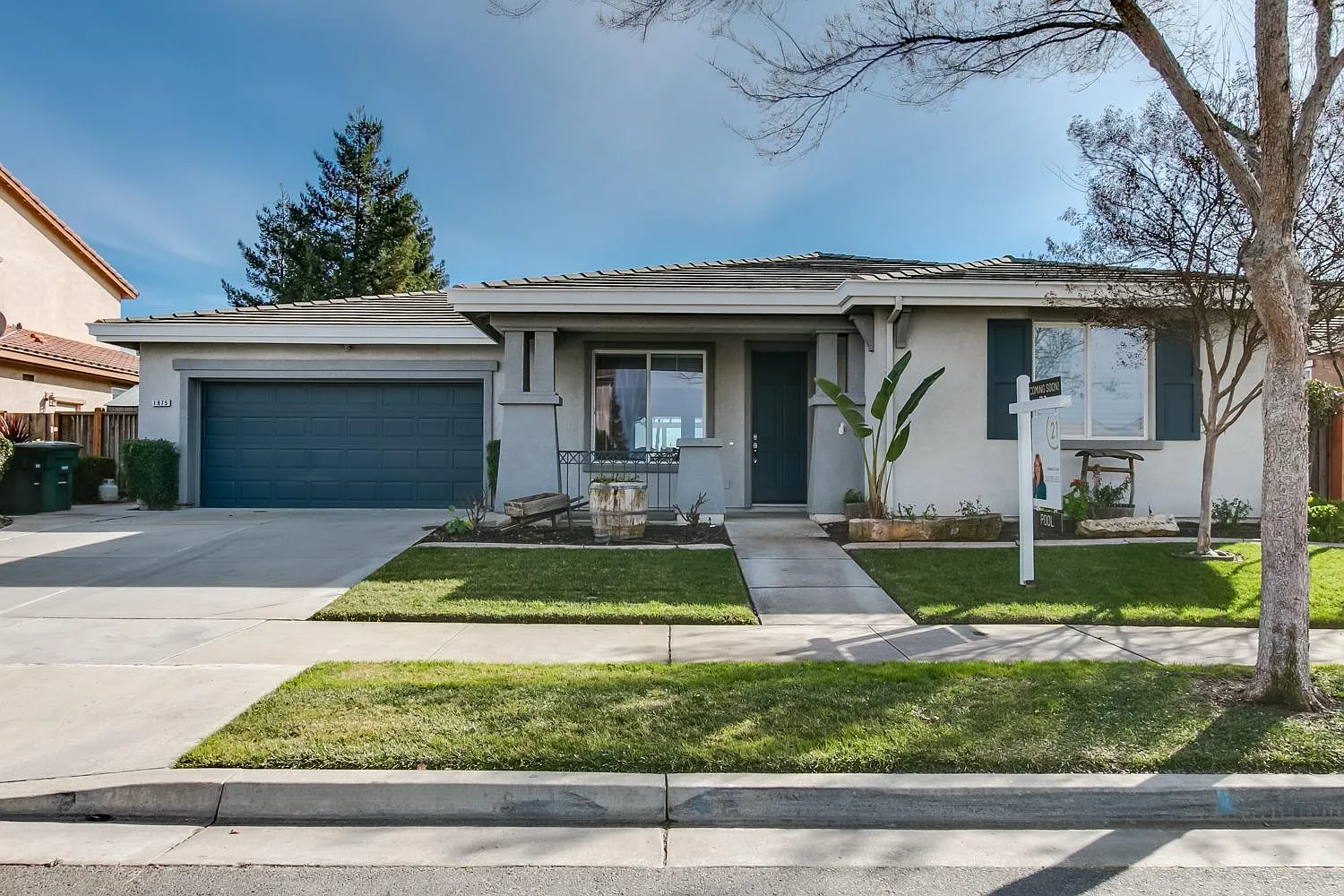 1975 Calumet Way photo 1