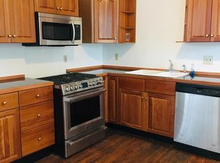 160 Broadway #3, Newport, RI 02840
