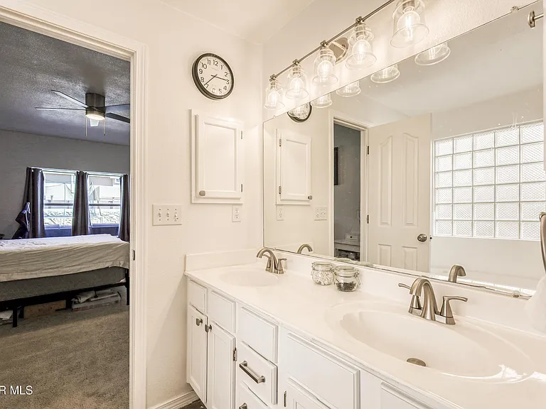 10904 Duster Dr — Photo 32