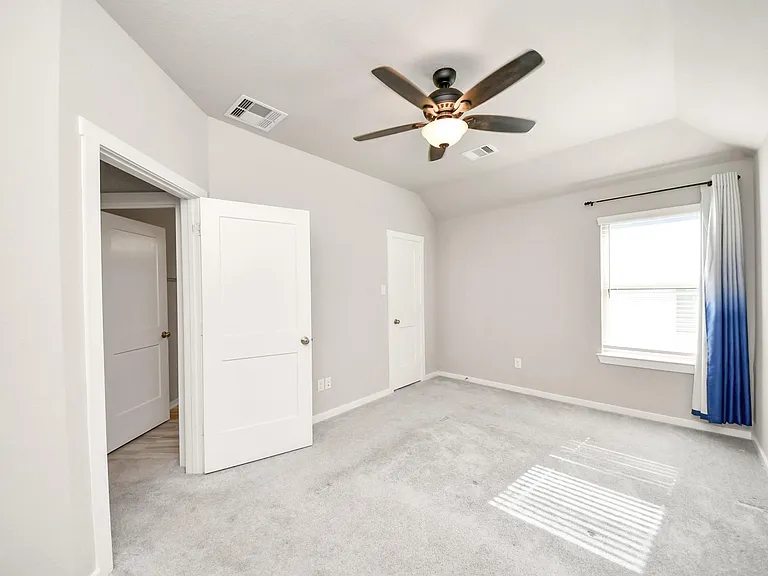 24754 Levante Dr — Photo 18