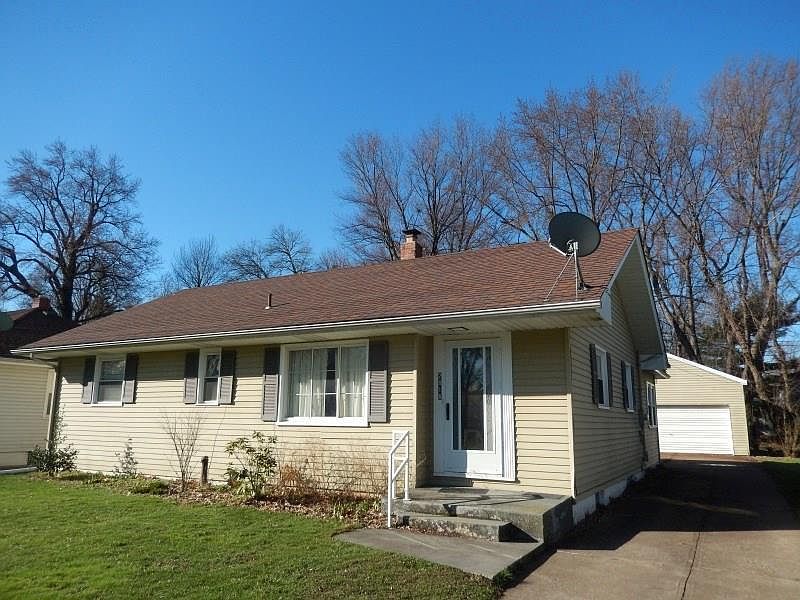 1st image of 2816 Midland Dr