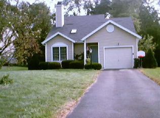 23 Maple Rdg, Ballston Lake, NY 12019