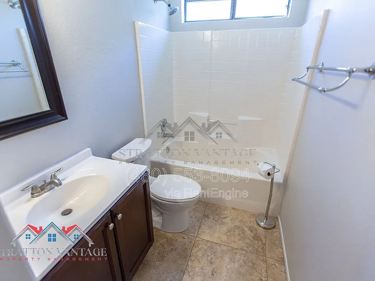 2105 E Donald Dr — Photo 19