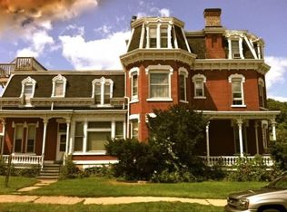 1611 Main St APT 4, Dubuque, IA 52001