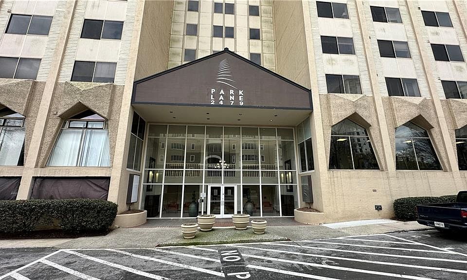 1st image of 2479 Peachtree Rd NE APT 217