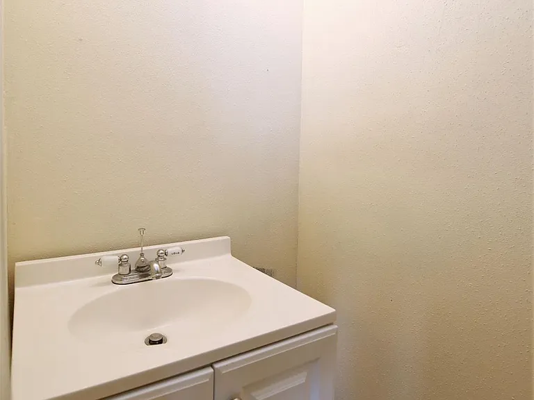 2115 E Weldon Dr — Photo 13