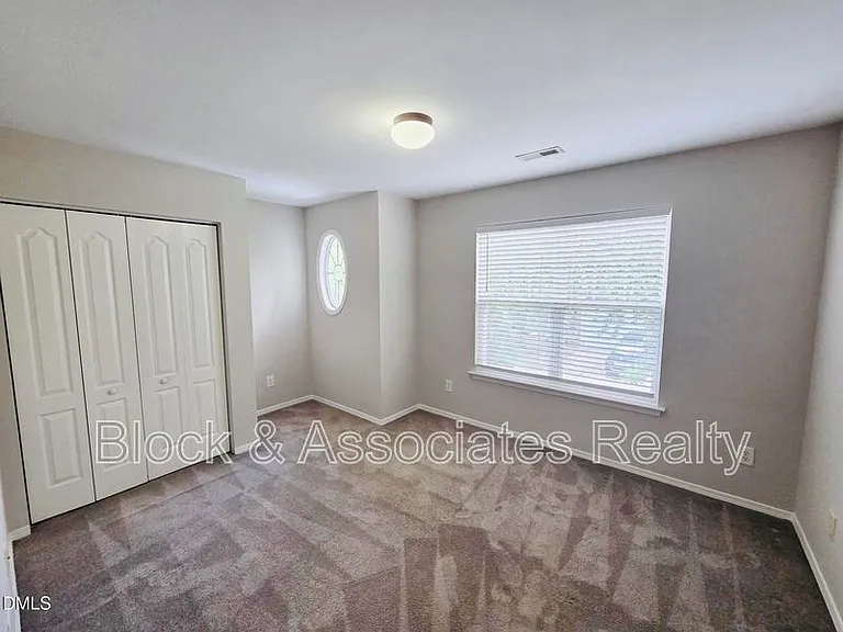 8208 Stone Cellar Dr — Photo 21