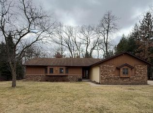 29525 Timberwood St, Waterford, WI 53185