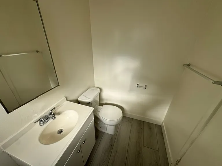 225 W. Palmetto Dr — Photo 5