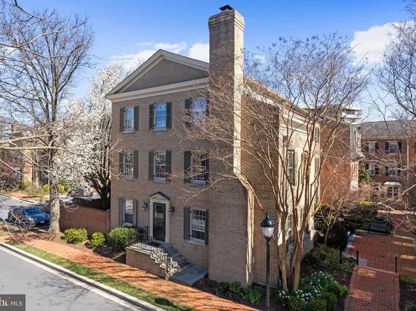 4351 Westover Pl NW, Washington, DC 20016