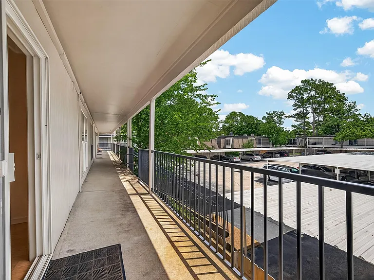 12633 Memorial Dr #130 — Photo 25