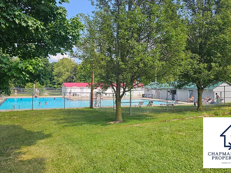 421 S Plymouth St — Photo 18