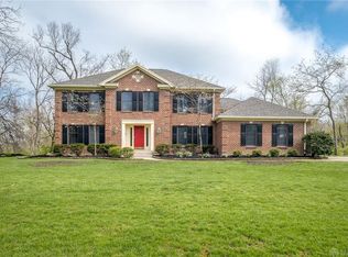 1590 Oakwood Trl, Xenia, OH 45385