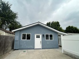 633 W Olive Ave, Monrovia, CA
