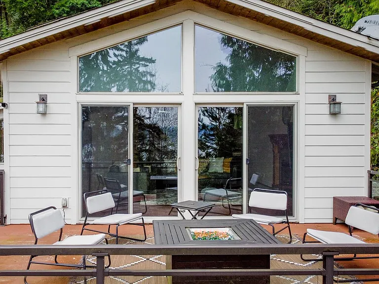247 W Lake Sammamish Pkwy SE — Photo 6