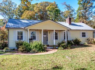 922 Sam Houston Rd, Maryville, TN 37804