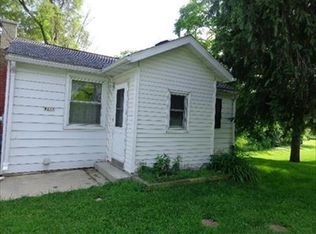 W277 Potter Rd, Burlington, WI 53105