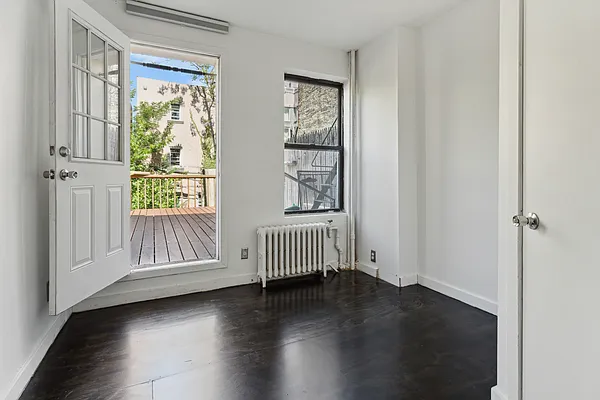 Rented by Compass | media 8