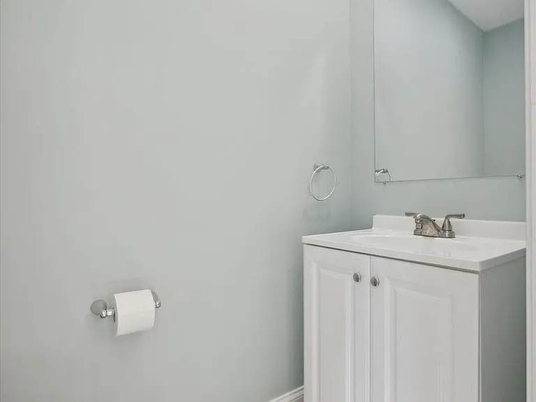 467 Ripka St — Photo 7