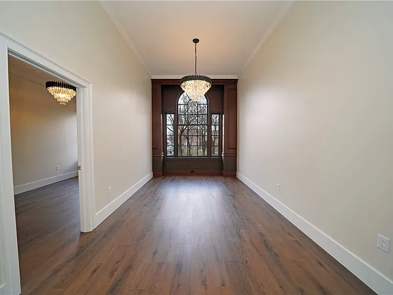 184 N Main St #207 — Photo 5