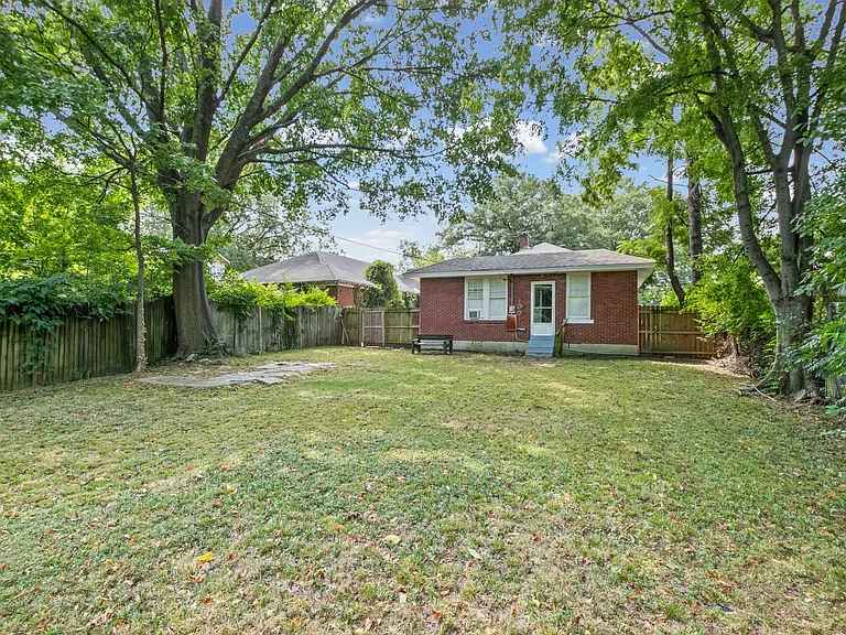 3562 Midland Ave — Photo 19