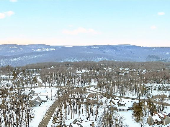 3rd image of 1738 Snowfield Dr